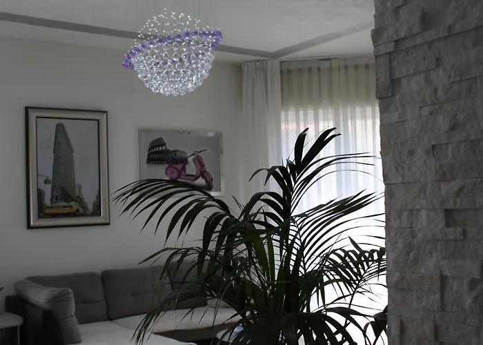 Angelo Bianco Apartment *